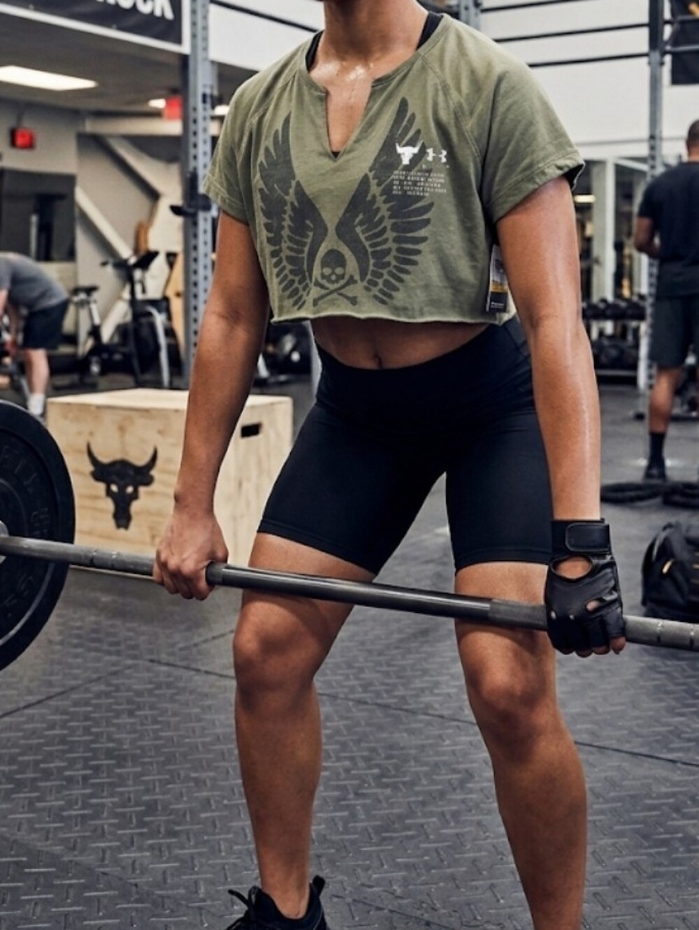 NEW Under Armour x Project Rock Womens V-Neck Wing Skull T-Shirt Olive Size M